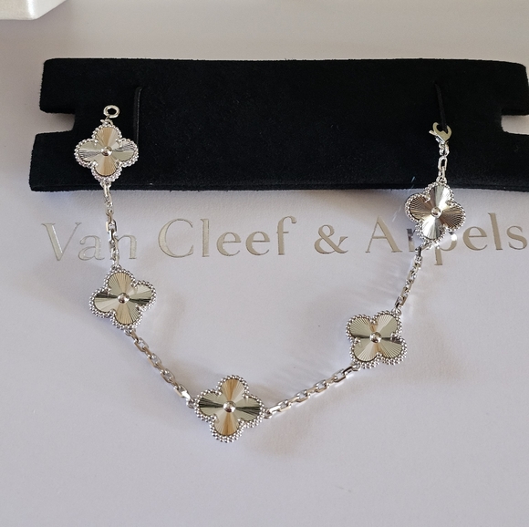 VAN CLEEF & ARPELS 18K White Gold Guilloche Vintage Alhambra Bracelet 5motif - Picture 11 of 16